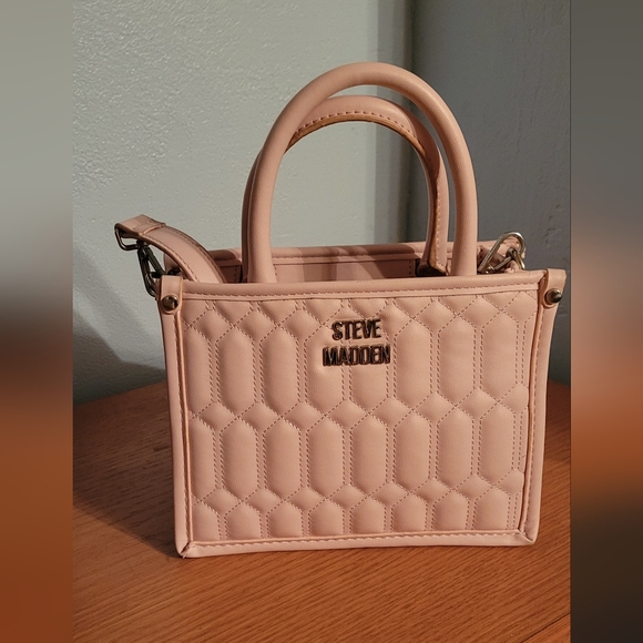 Steve Madden Binko Pink Quilted Women's Bag - Picture 2 of 5